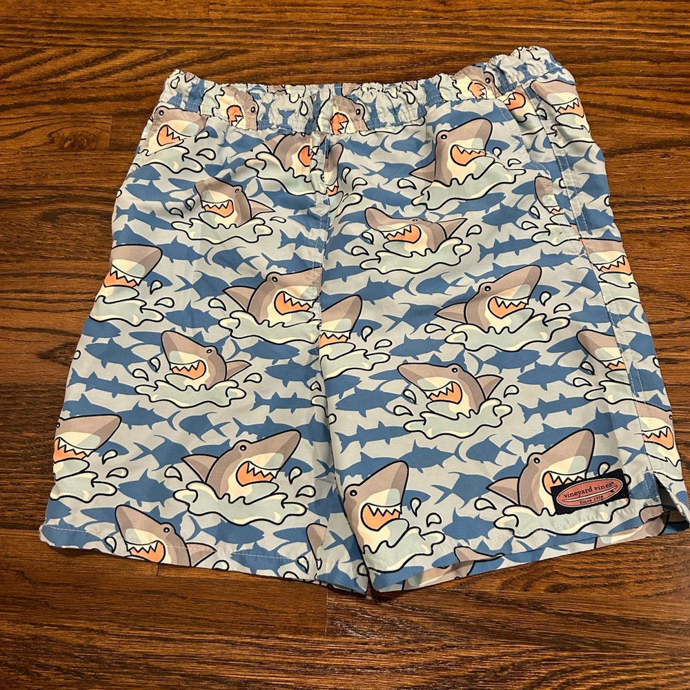 Vineyard Vines swim trunks. Boys size 12/14